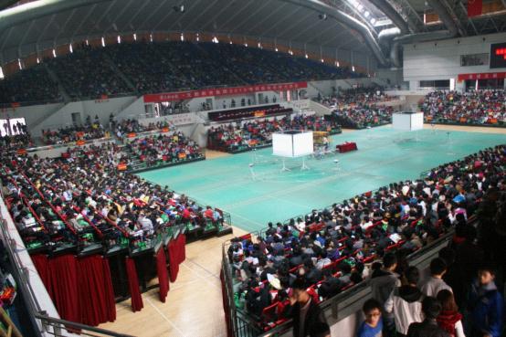 楚天都市报2013考研大讲堂开讲 吸引上万名学子参与 楚天都市报2013考研大讲堂开讲 吸引上万名学子参与